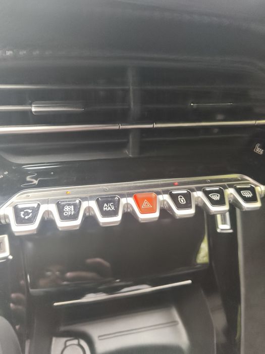 Vendo Peugeot 2008 eléctrico