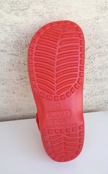 Dwie pary  nowych butów (klapek) do prac rolniczo- ogrodowych