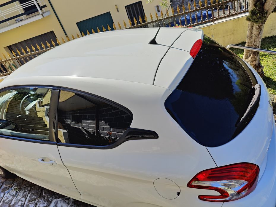 Peugeot 208 Active VTi
