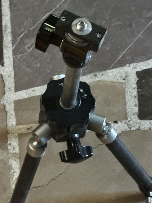 Statyw pentacon m6/m9 okazja