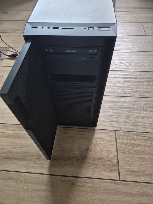 Intel Core i7 | 16 GB RAM | SSD + 1 TB | Corsair RM650 Gold | be quiet! | Windows 10 Pro