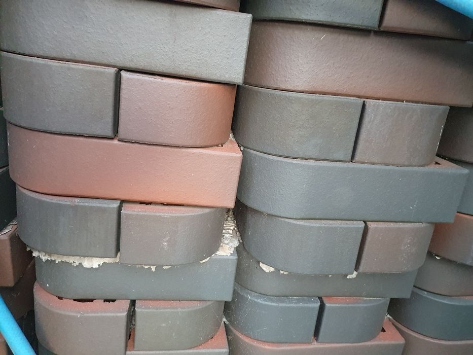 Cegła klinkierowa cieniowana