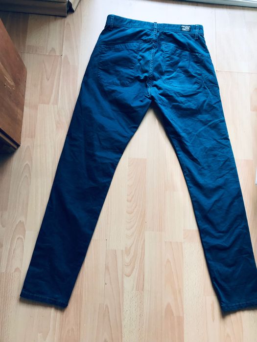 Spodnie marki Jack&Jones          28x32