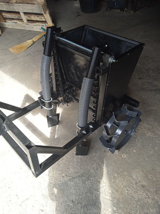 Однозубка Часникосаджалка сажалка часнику