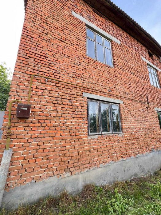Продається 2-поверховий будинок с. Коросне, біля Перемишлян
