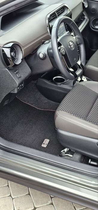 Продам Toyota agua