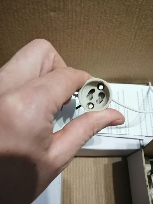 10 reflektorów do zabudowy GU10 rama montażowa wychylna biała,  nowe