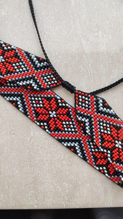 Чокер,стрічковий гердан,прикраса на шию.