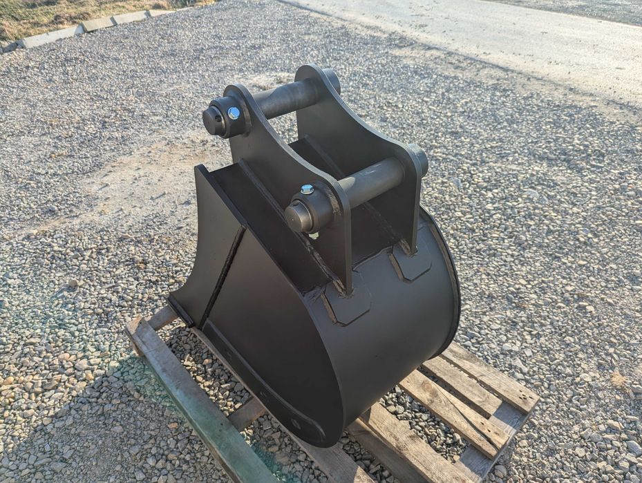 Łyżka kopiąca 40 cm do koparki 5–8 t – bez zębów, solidna
