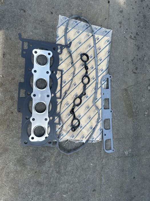 Прокладки двигателя новые Hyundai sonata 2.4 2007