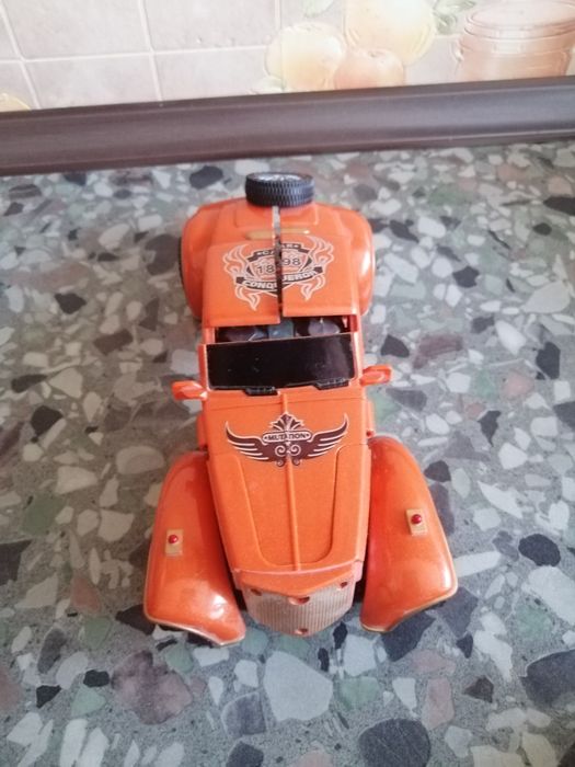 Auto robot lata 90