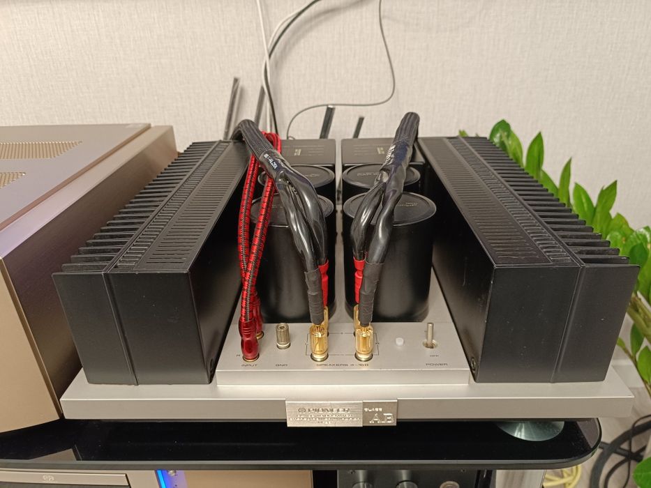 Усилитель мощности Pioneer M25