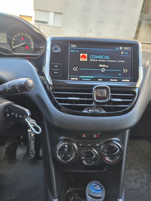 Peugeot 2008 Pure Tech