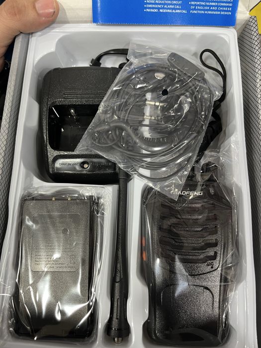 Walkie talkie baofeng auricular incluido