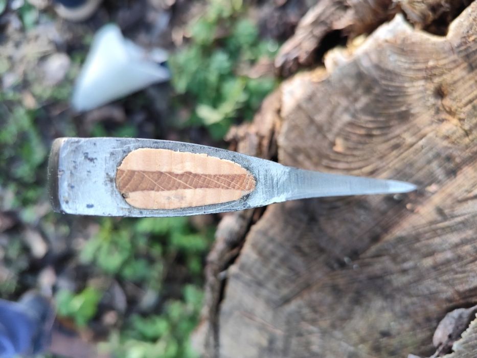 Siekierka do plecaka 600 gram.