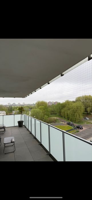 Montaż siatki na balkon dla kota/przeciwko ptakom