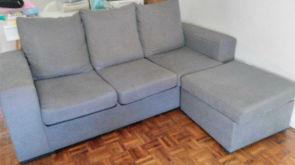 Sofá Chaise Longue (VIANA, reversível) com 2 Puffs