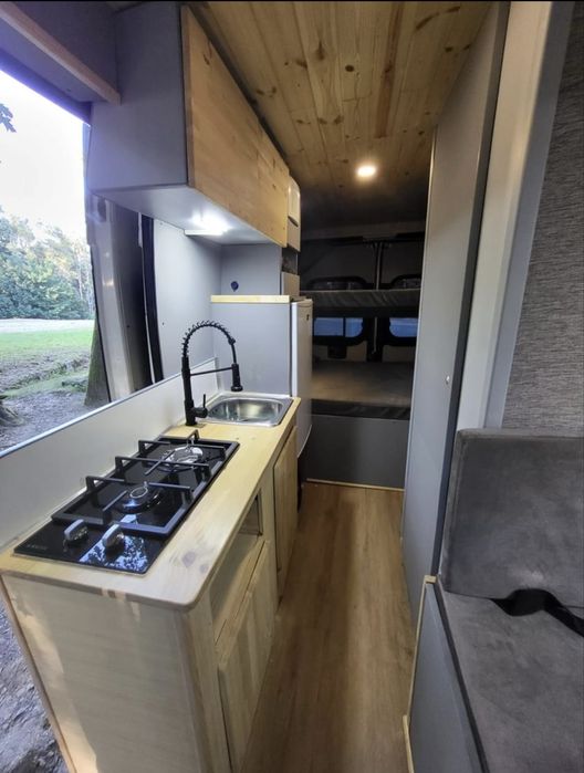 Autocaravana Peugeot Boxer 2 camas casal