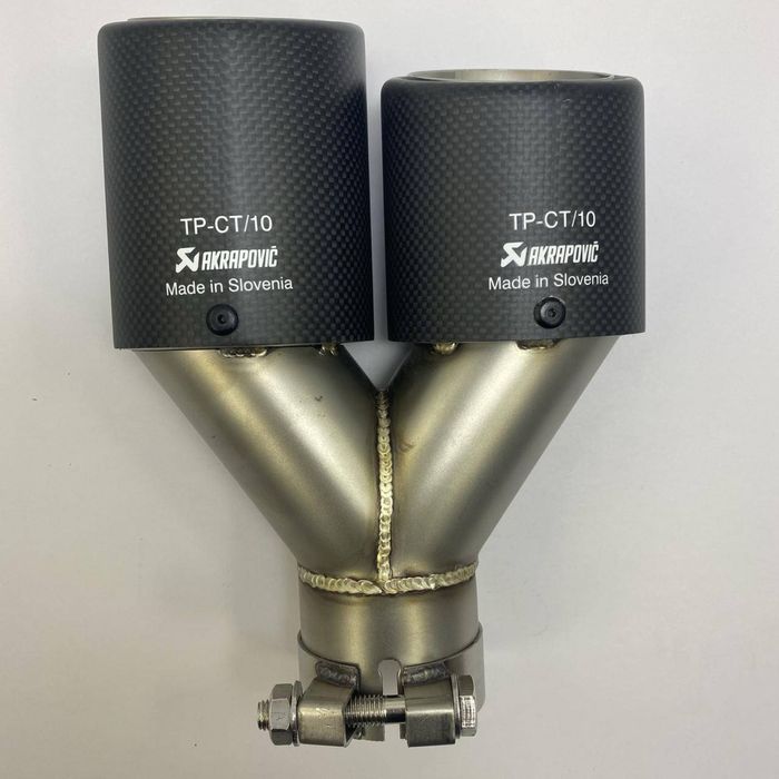 Насадка наконечник глушника Akrapovic 63-89 R-JB carbon d63мм L240мм