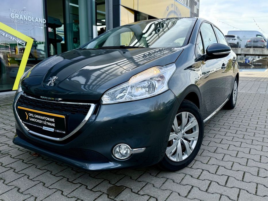 Peugeot 208