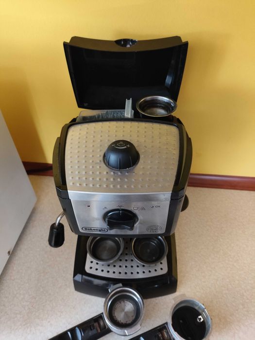 Ekspres do kawy DeLonghi EC 156B