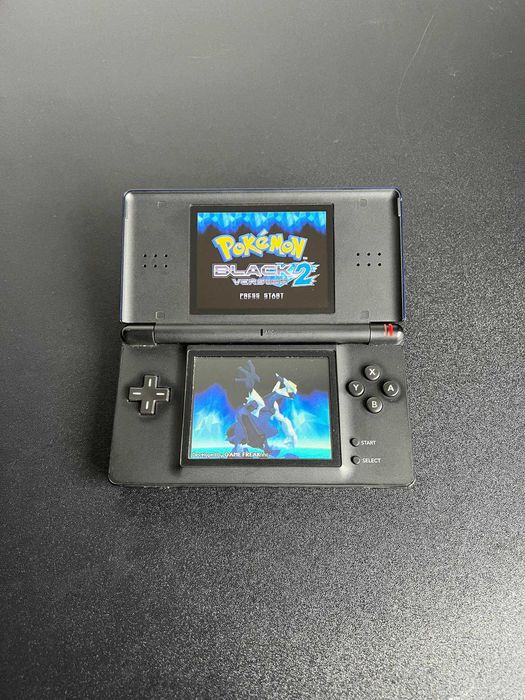 Nintendo DS Lite Preta/Azul com 80+ Jogos
