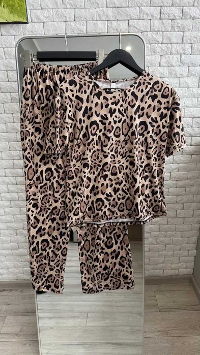 Жіночі котонові піжами з леопардовим принтом