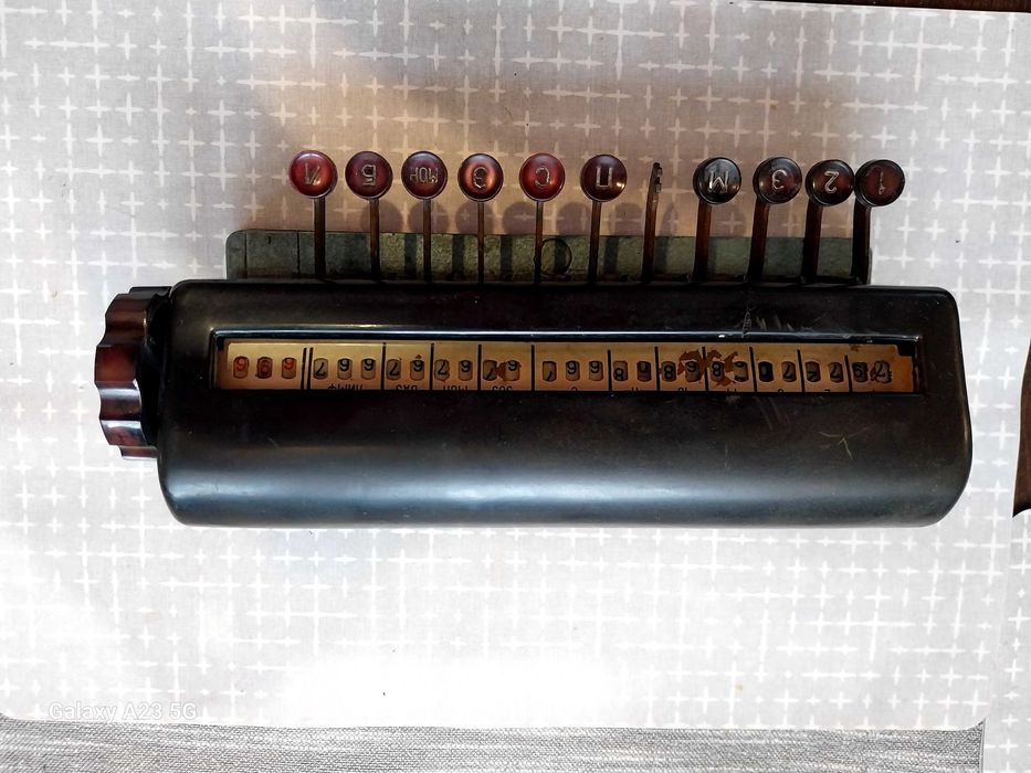 Stara maszyna do liczenia radziecka