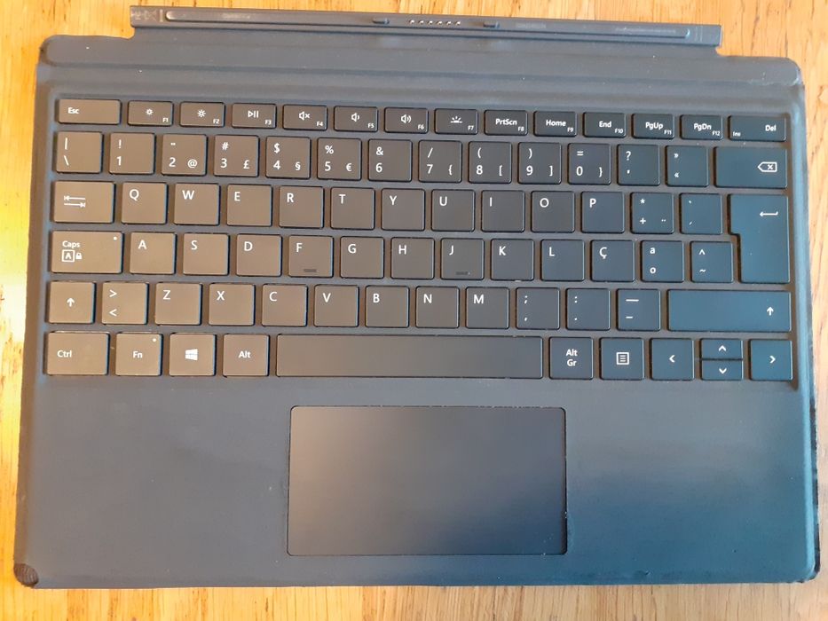 Vendo Microsoft  Surface Pro 5  em bom estado de funcionamento