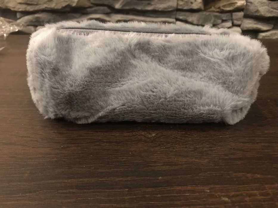 Piórnik puchaty 48tknsz