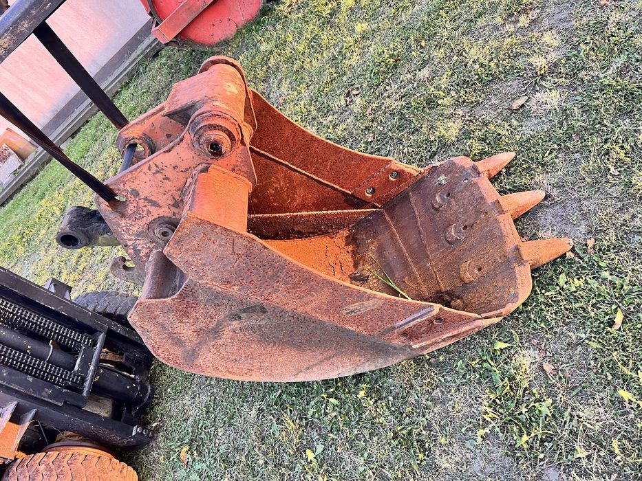 Łyżka do koparki 73 uchwyt 25