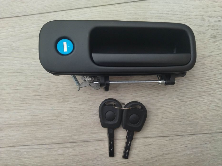 Ручка задняя задня ляди багажника Гольф 4 Golf Caddy Кадди Polo T5 т5