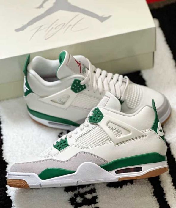 Jordan 4 Retro SB Pine Green R.39