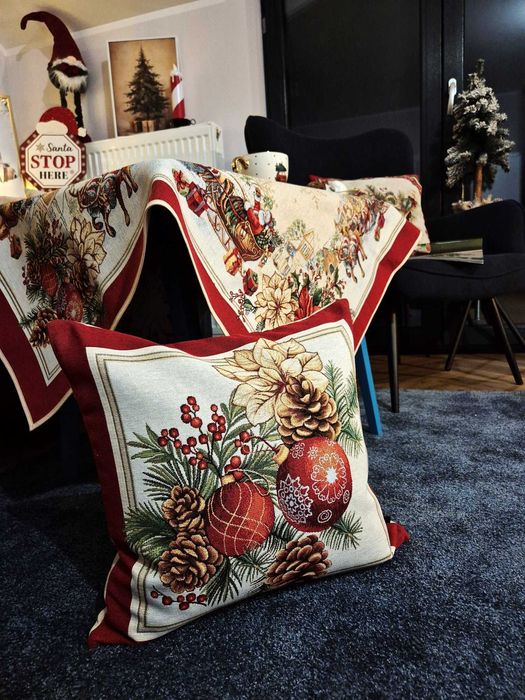 Poszewka ze stroikiem świątecznym DZ02B LX