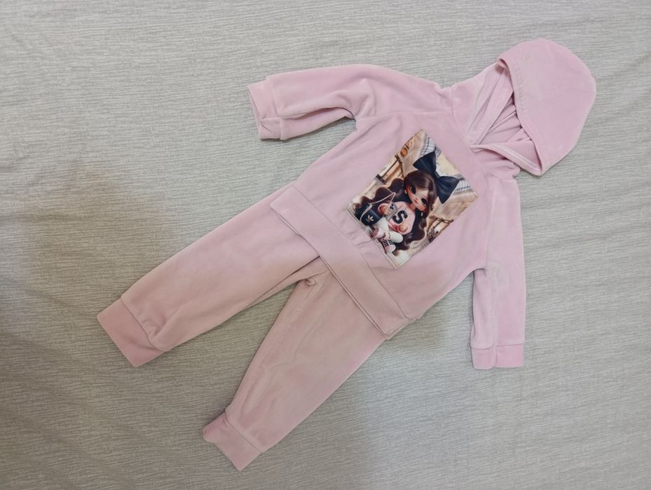 Одяг для дівчинки