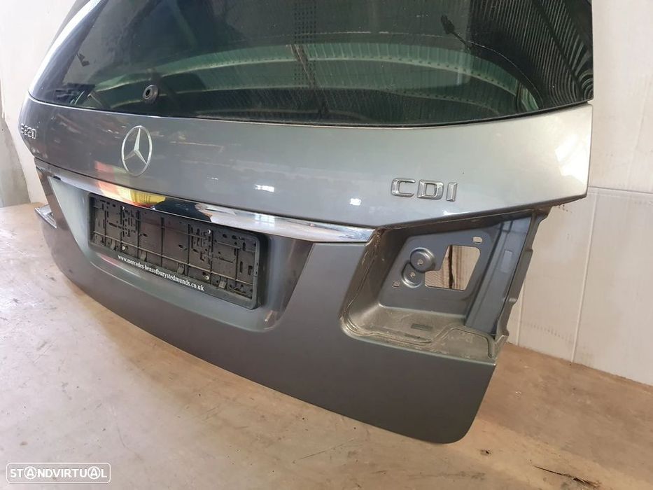 Tampa porta da mala com vidro escuro original Mercedes W212 E220 E250