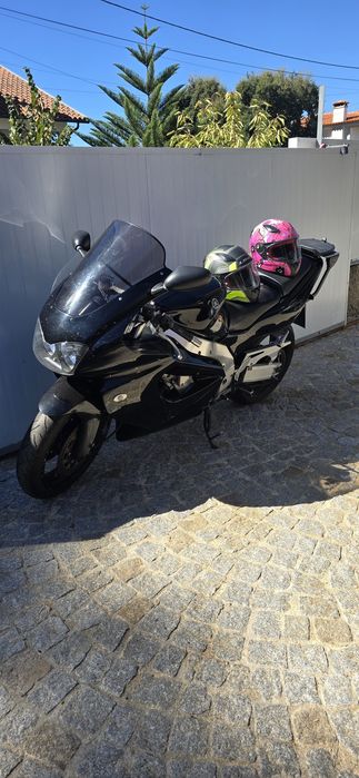 Moto yamaha YZF 1000 DE 2001