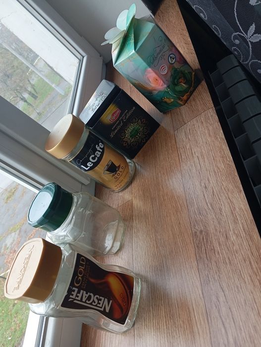 Банки разные стекло, картон, металл