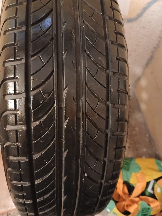 Sprzedam opony 15" z felgami