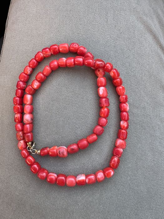 Коралове намисто