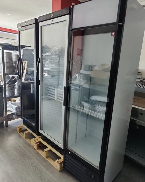 Armário vertical porta de vidro entrega 24h gratuita