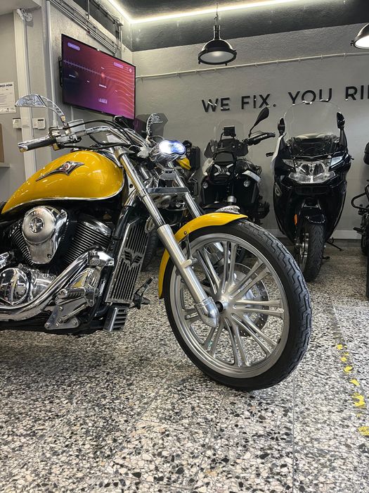 Kawasaki VN 900 C de 2007 ( Vulcan 900). Uma custom de referencia