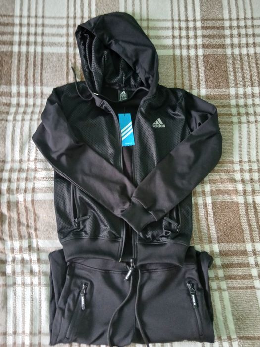 Спортивний костюм