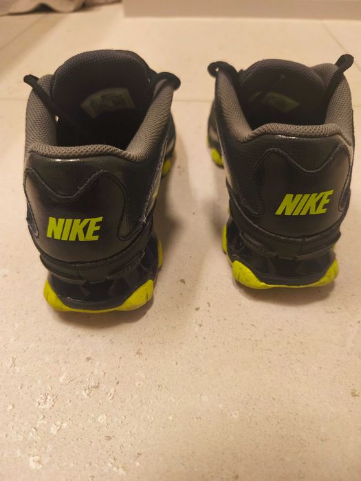 Buty Nike Reax 8 TR rozm. 39 (jak nowe)