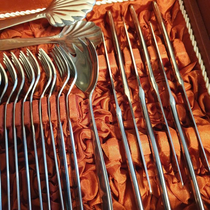 Sztućce gerlach lata 70 komplet 55 sztuk w skrzyni drewnianej