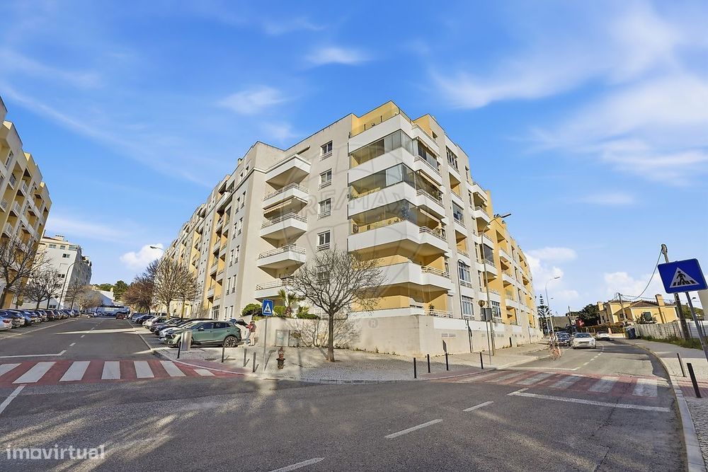 T4 Apartment for Sale
