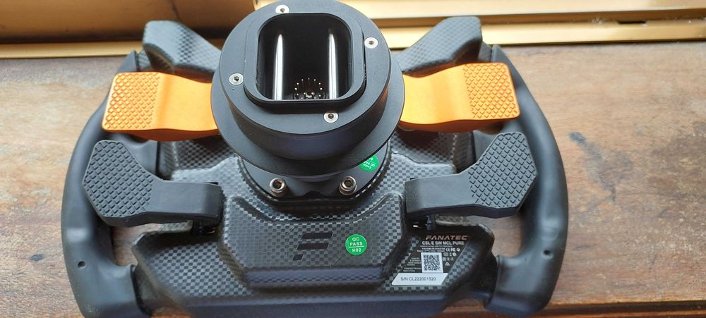 Fanatec CSL DD 8nm + Volante McLaren V2 (QR2)