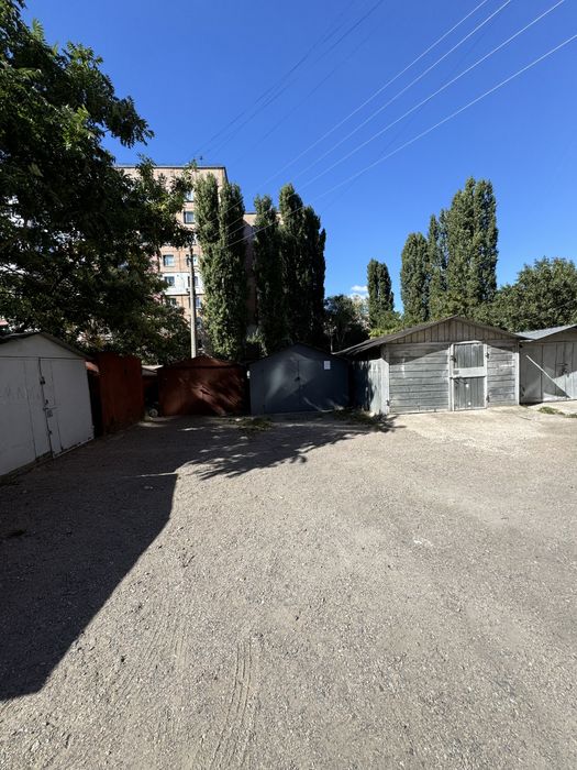 Гараж у Кропивницькому