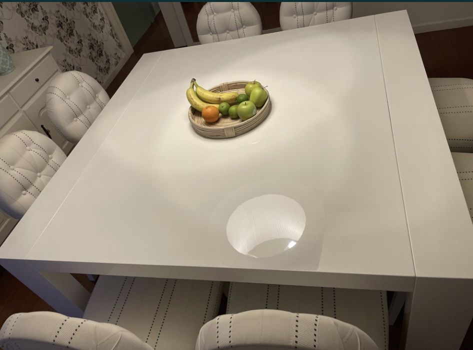 Mesa de sala quadrada em lacado alto brilho 150x150 cm