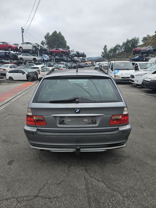 BMW E46 320D Touring de 2004 para peças